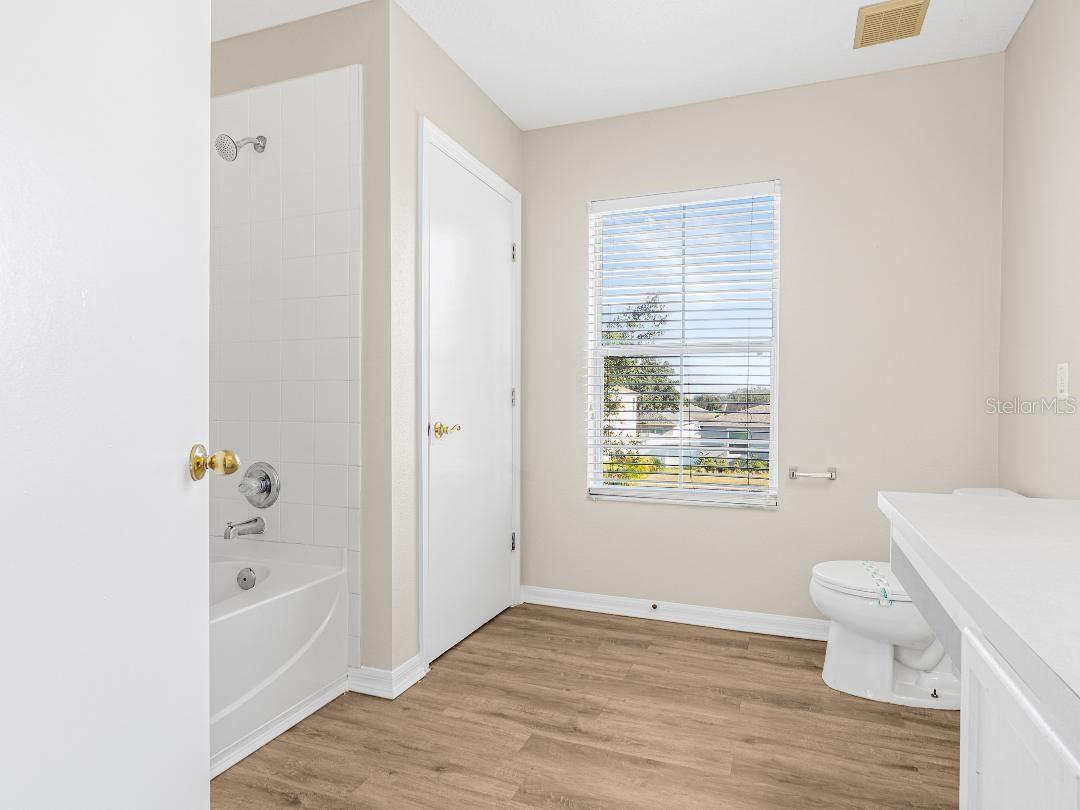 Image 17 of 26 For 411 Manitoba Drive