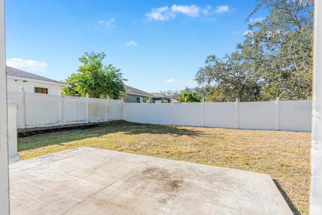 Image 21 of 26 For 411 Manitoba Drive