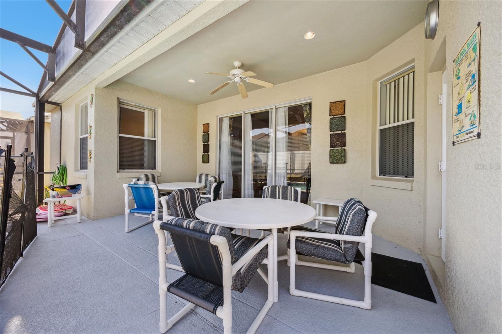 Image 25 of 39 For 142 Plumoso Loop