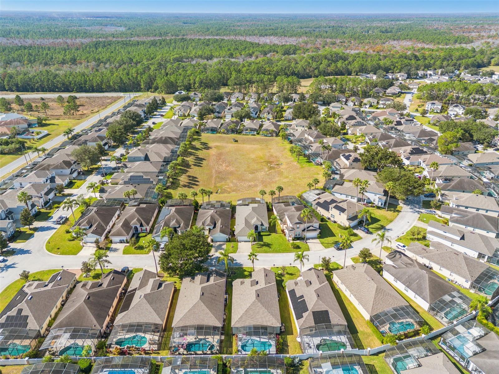 Image 32 of 39 For 142 Plumoso Loop