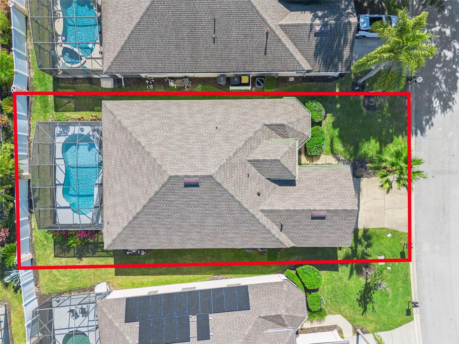 Image 37 of 39 For 142 Plumoso Loop