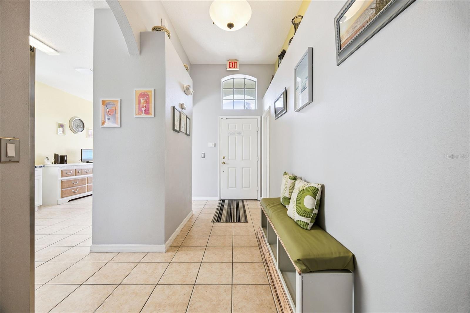 Image 5 of 39 For 142 Plumoso Loop