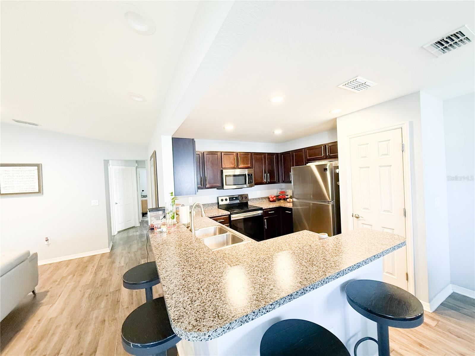 Image 10 of 25 For 233 Cattail Wy