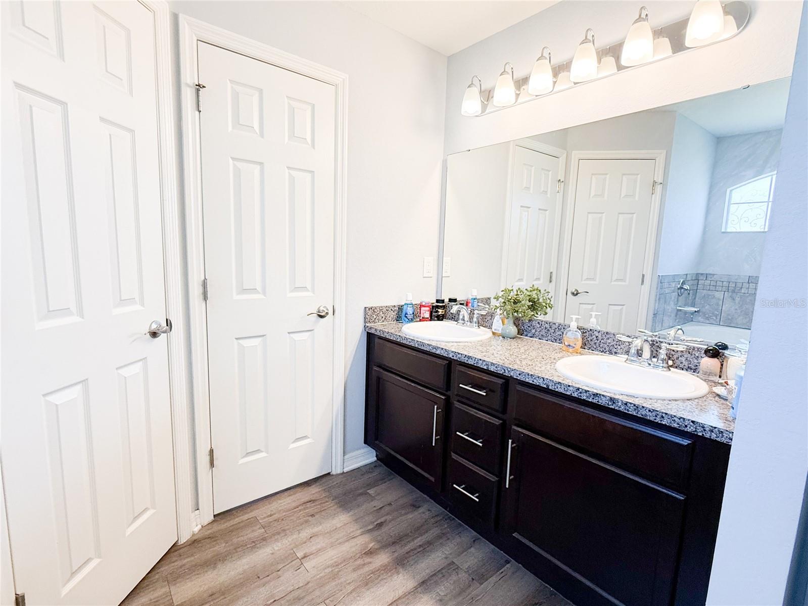 Image 13 of 25 For 233 Cattail Wy