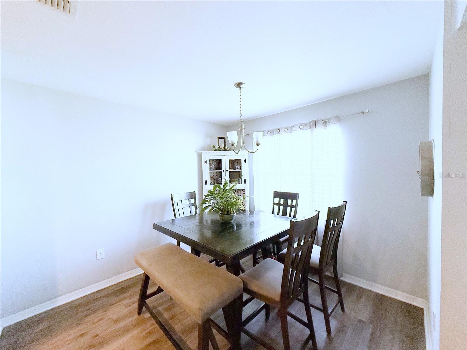 Image 9 of 25 For 233 Cattail Wy