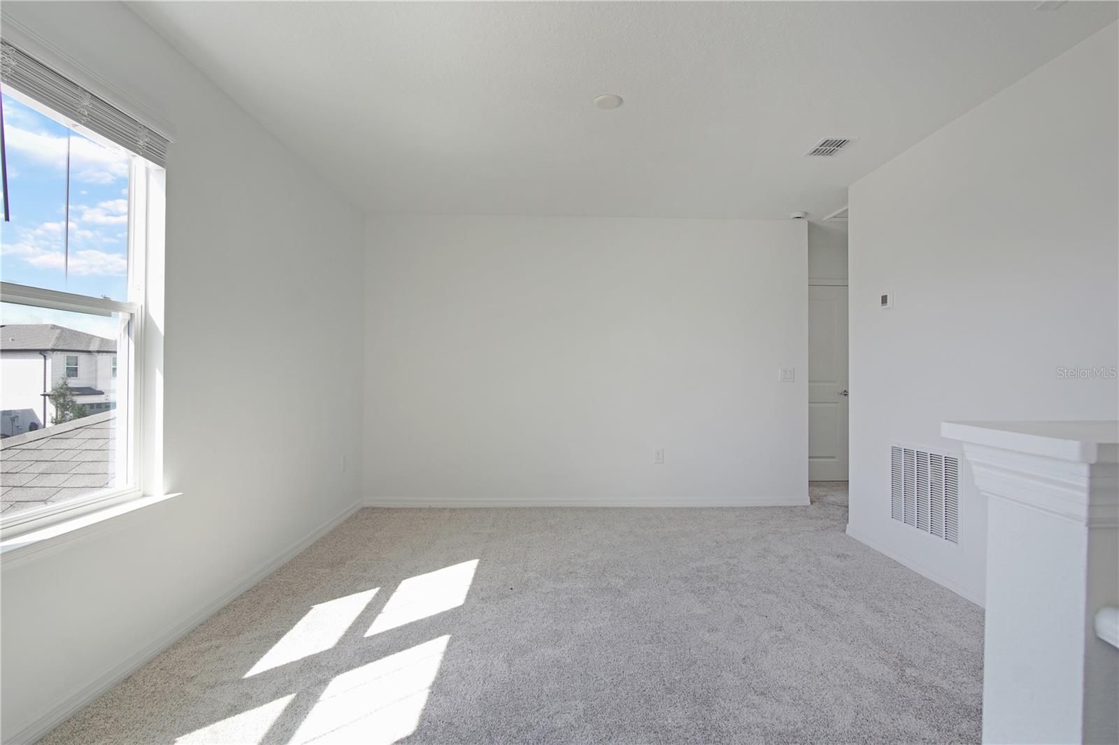 Image 12 of 42 For 477 Waterford Drive