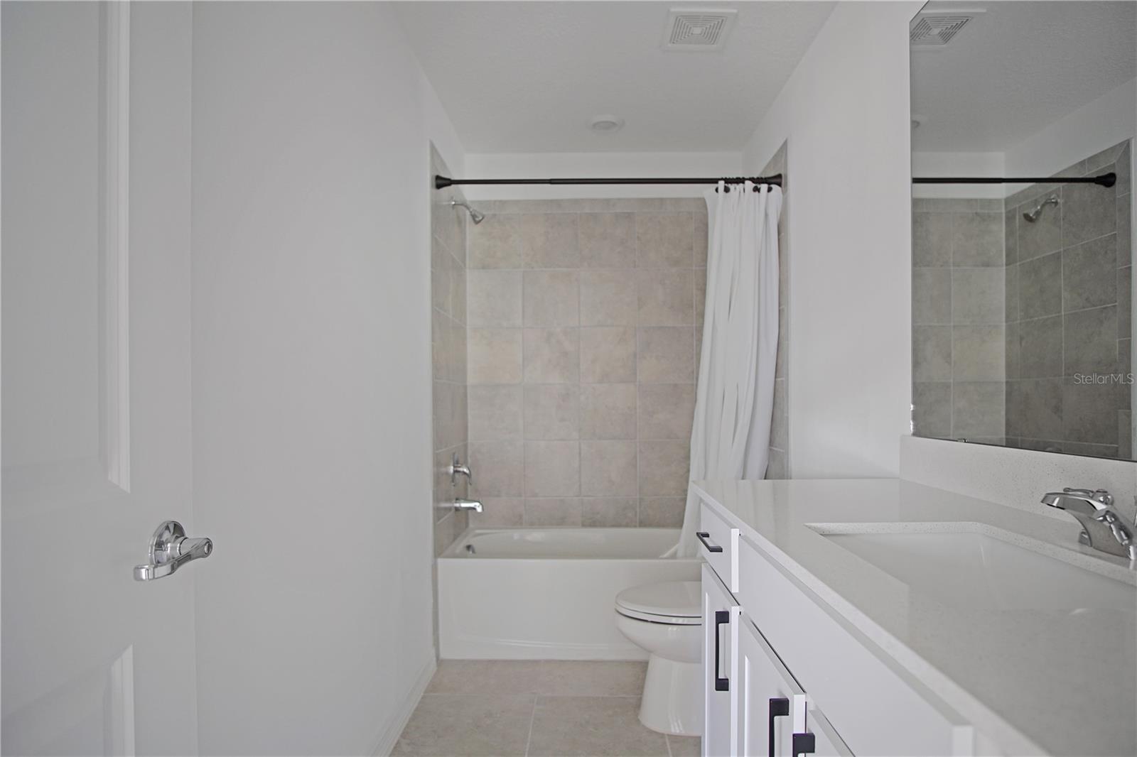 Image 26 of 42 For 477 Waterford Drive