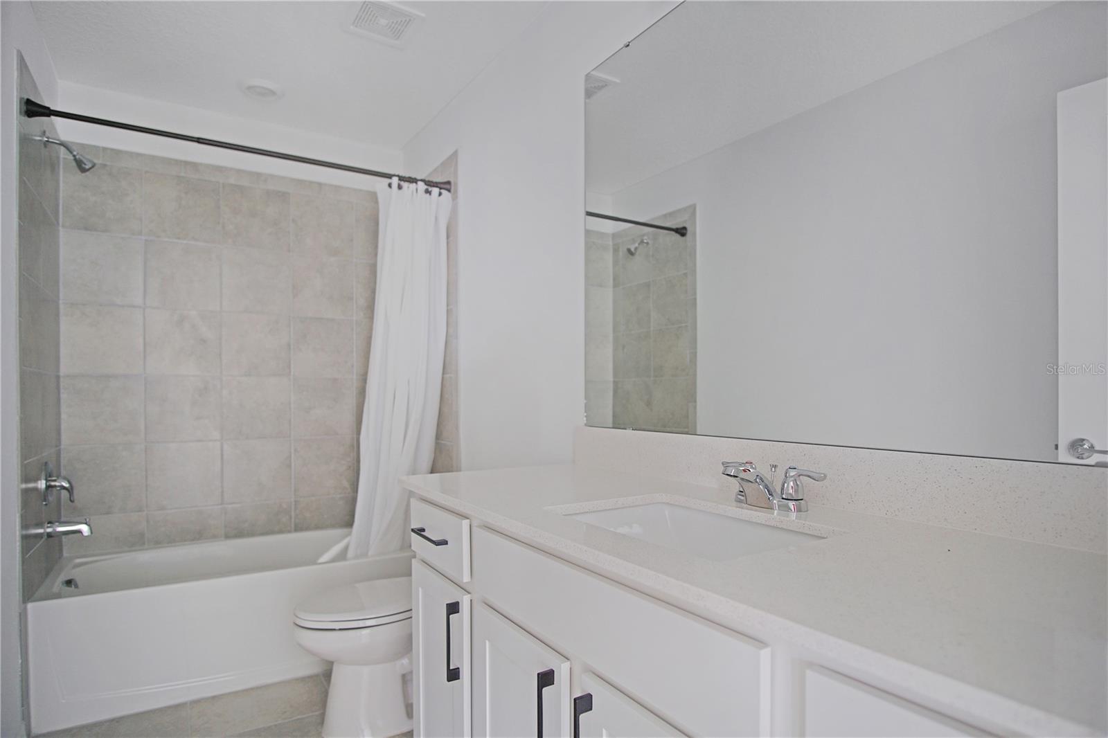 Image 27 of 42 For 477 Waterford Drive