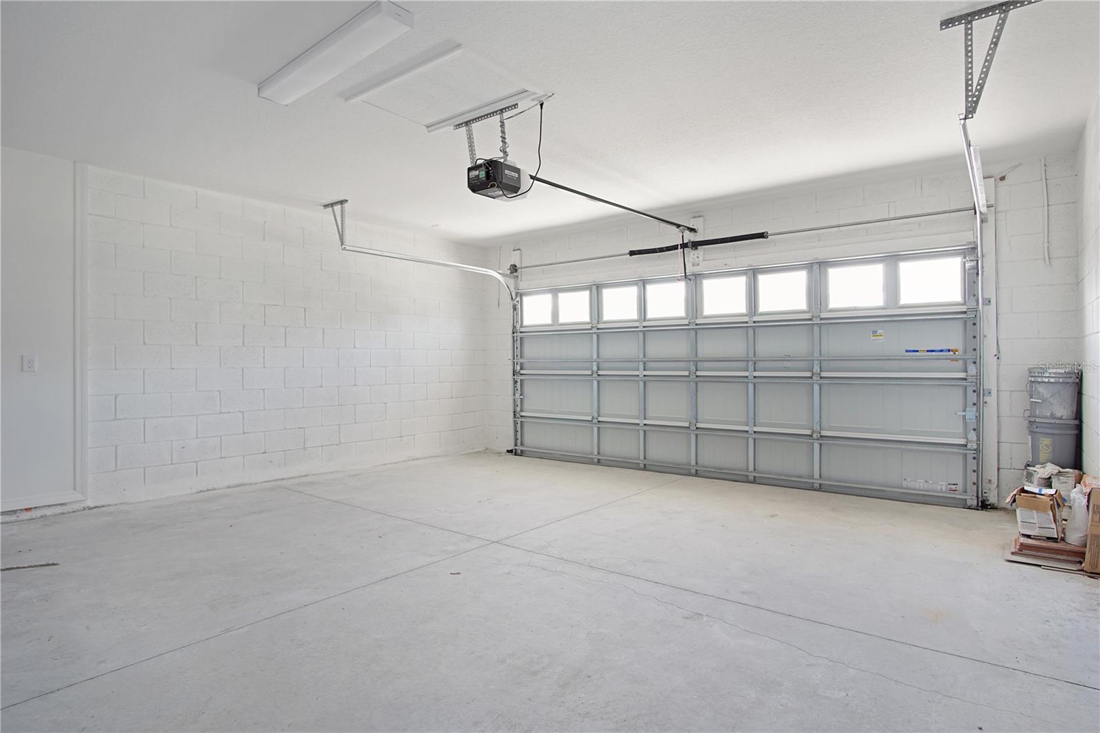 Image 31 of 42 For 477 Waterford Drive