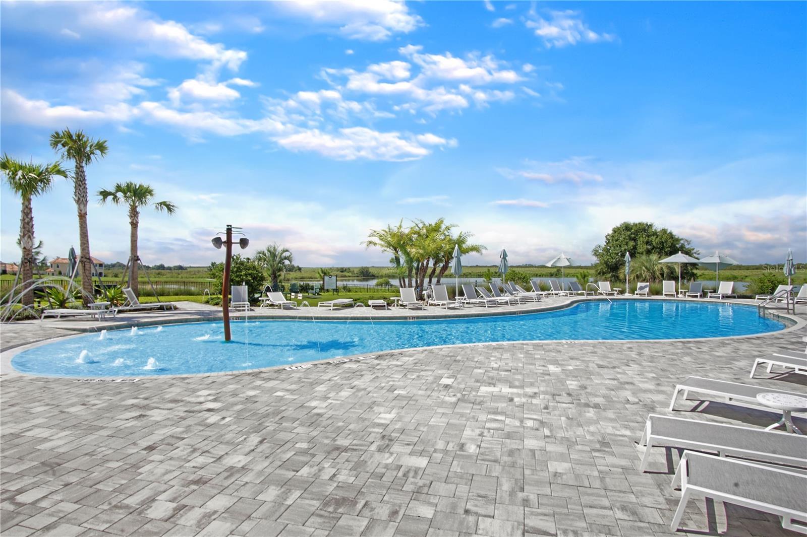 Image 35 of 42 For 477 Waterford Drive