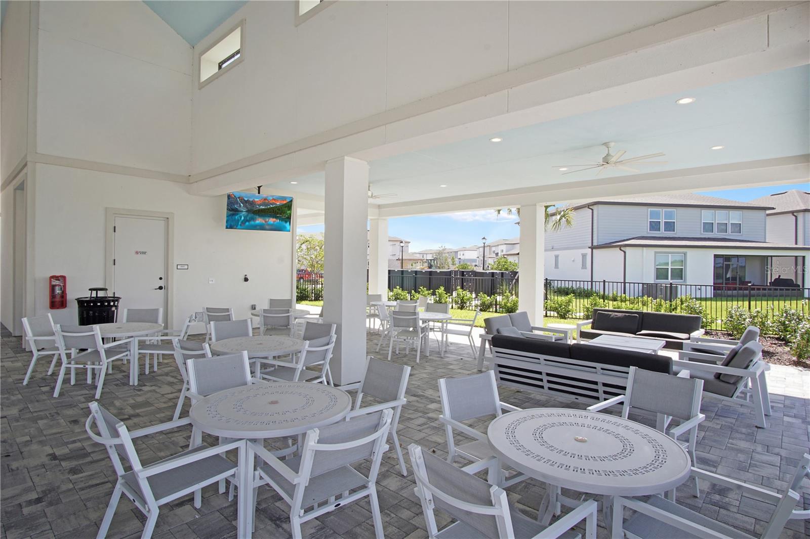 Image 39 of 42 For 477 Waterford Drive