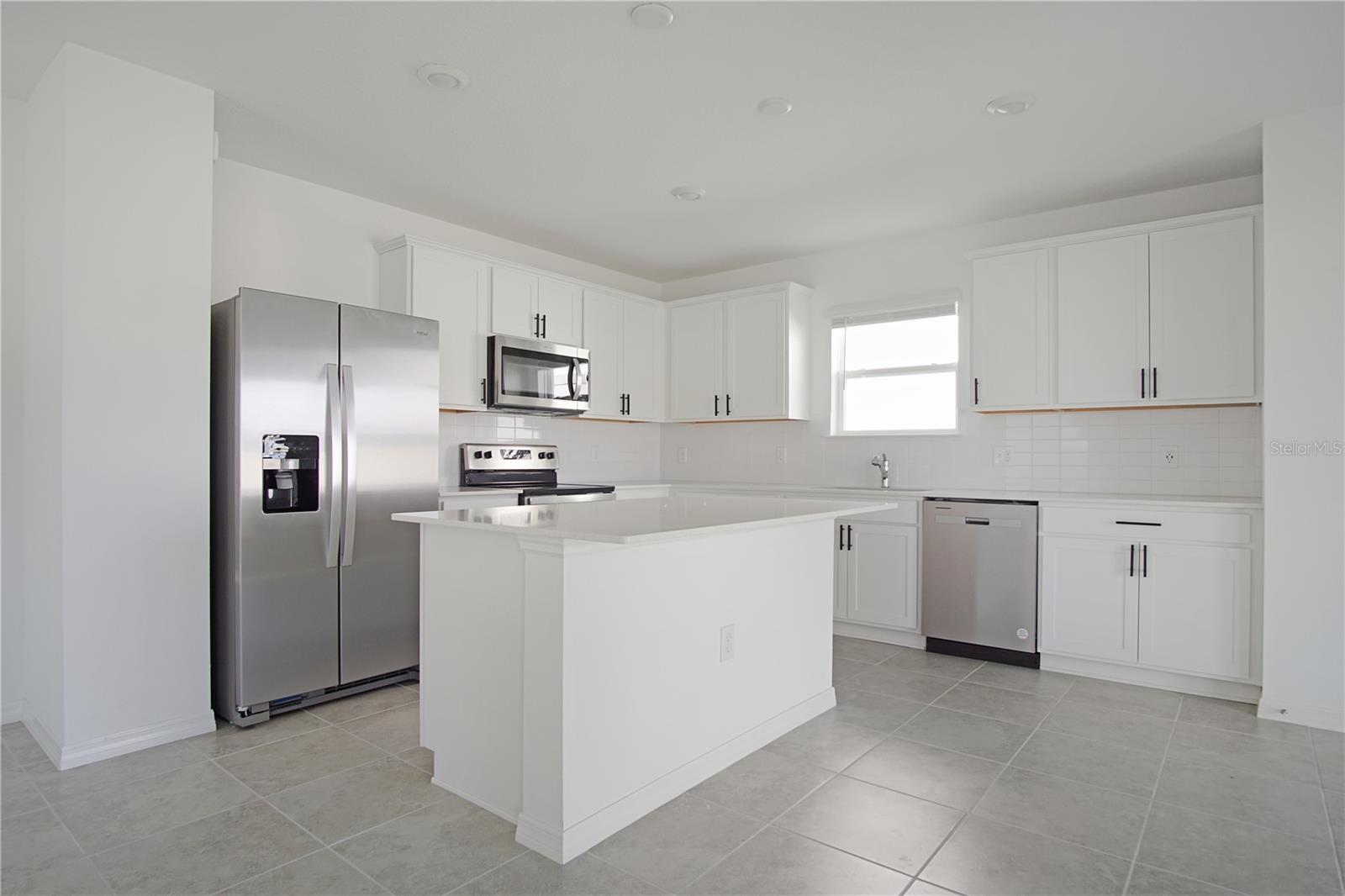 Image 6 of 42 For 477 Waterford Drive