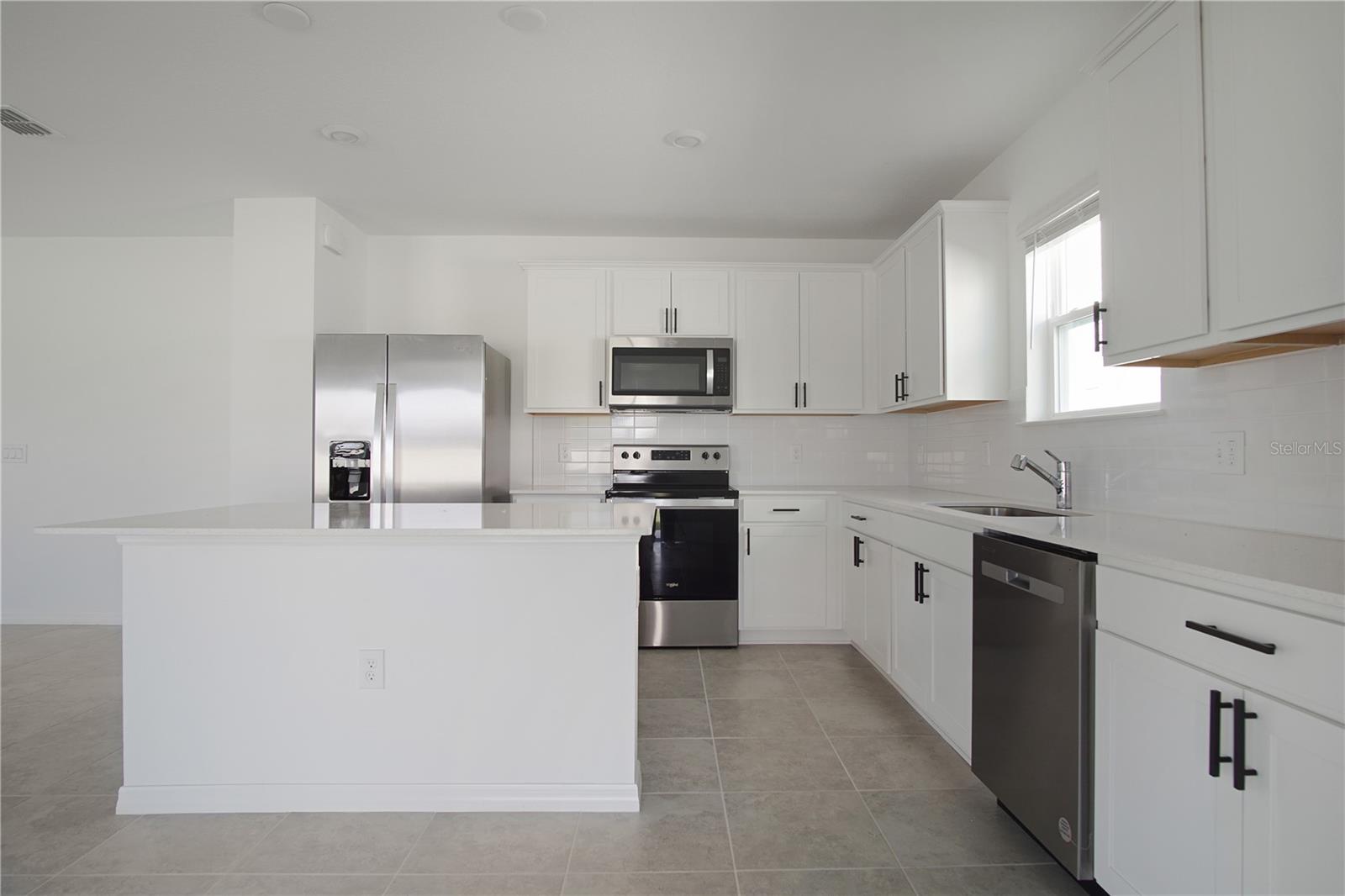 Image 7 of 42 For 477 Waterford Drive