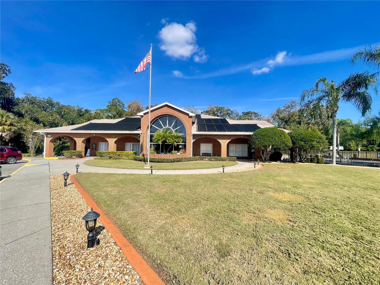 Image 10 of 45 For 6323 Silver Lakes Drive E