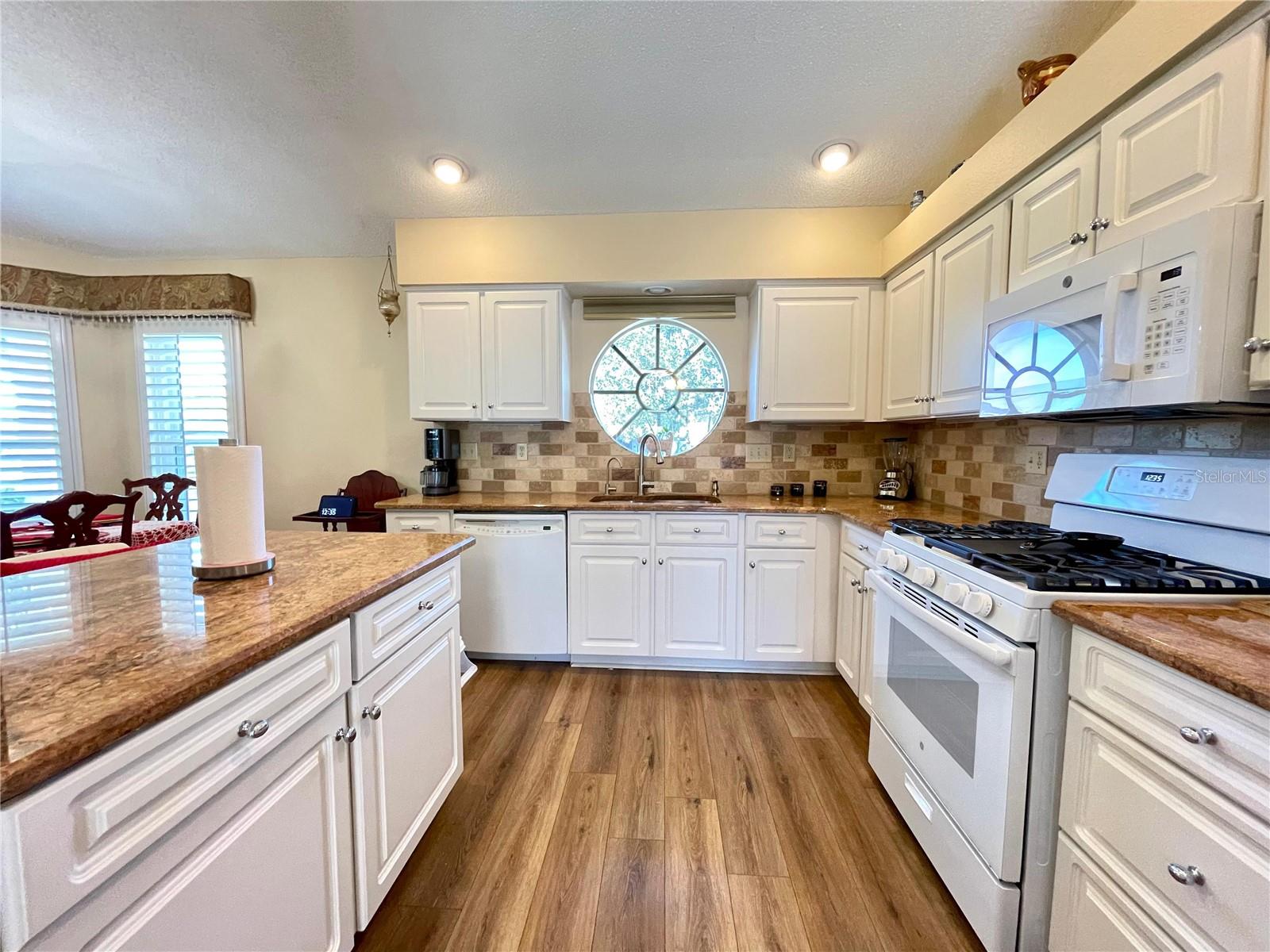 Image 31 of 45 For 6323 Silver Lakes Drive E