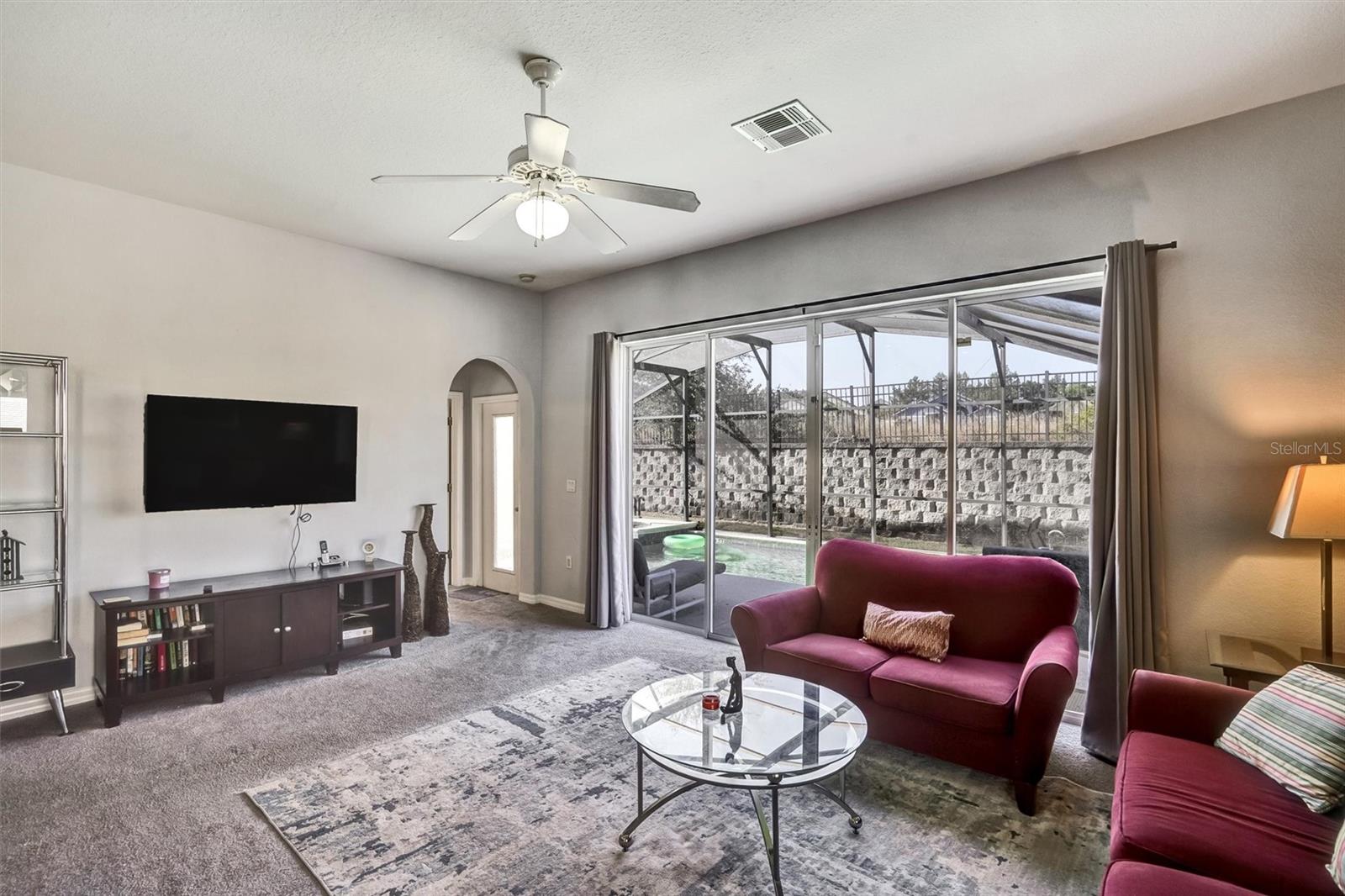 Image 15 of 33 For 359 Vizcay Way