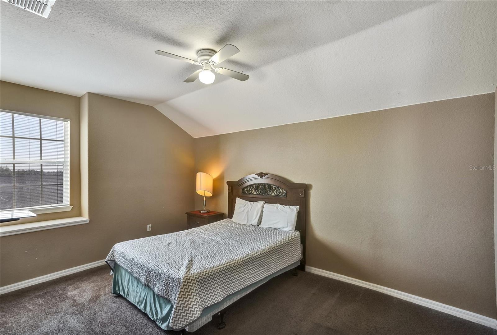 Image 23 of 33 For 359 Vizcay Way