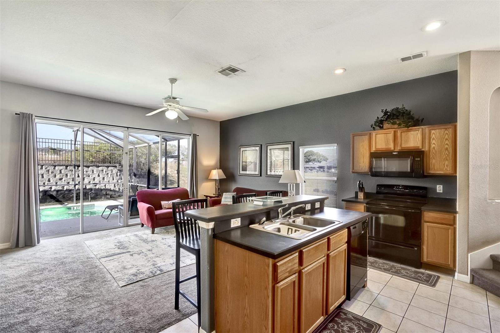 Image 9 of 33 For 359 Vizcay Way