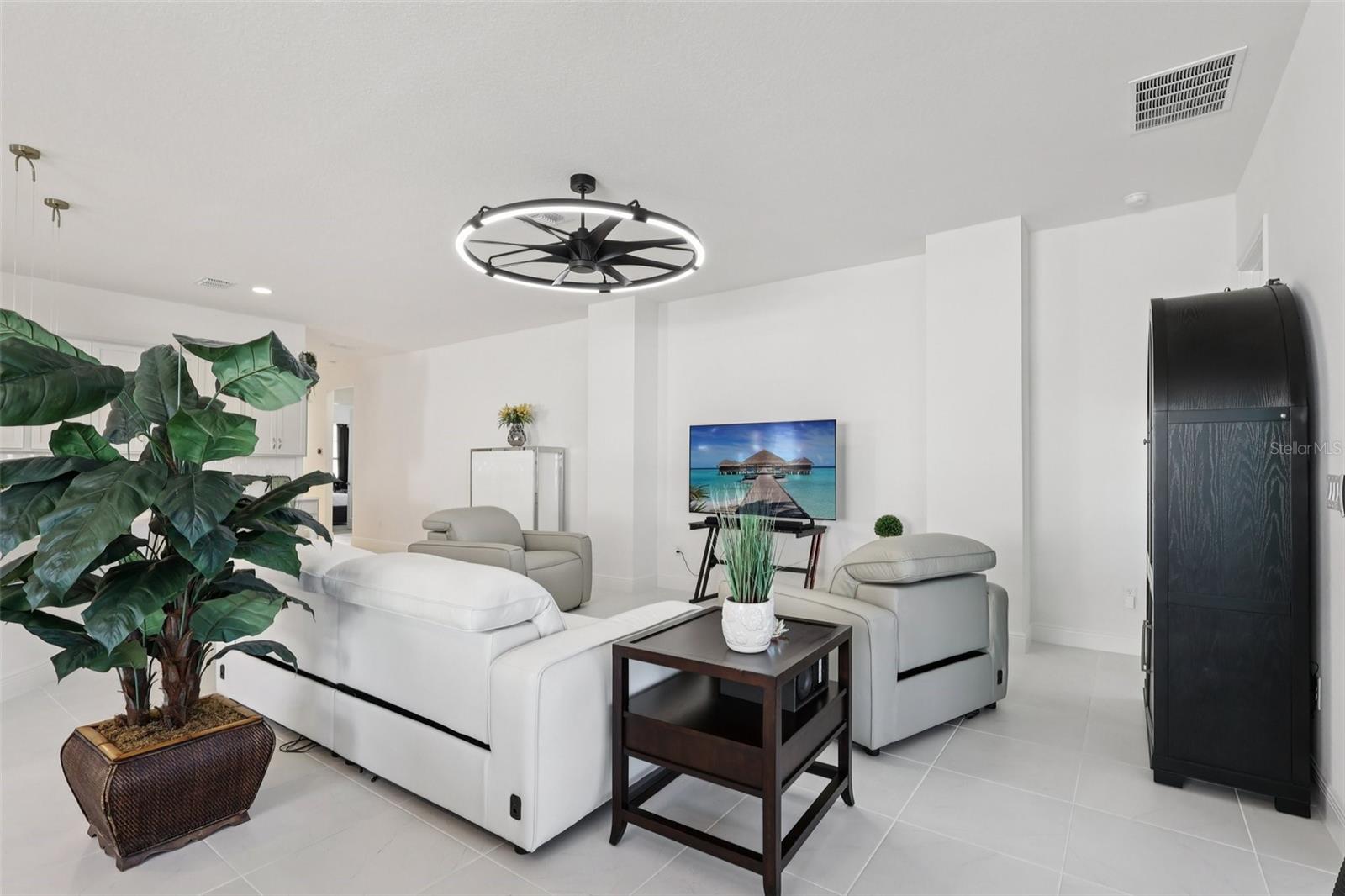 Image 8 of 42 For 5027 Dancy Lane