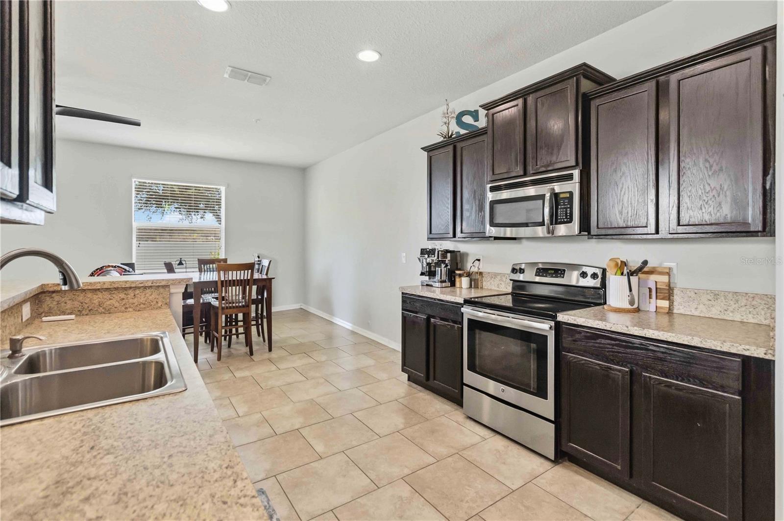 Image 11 of 36 For 6560 Goldenrod Road 79c