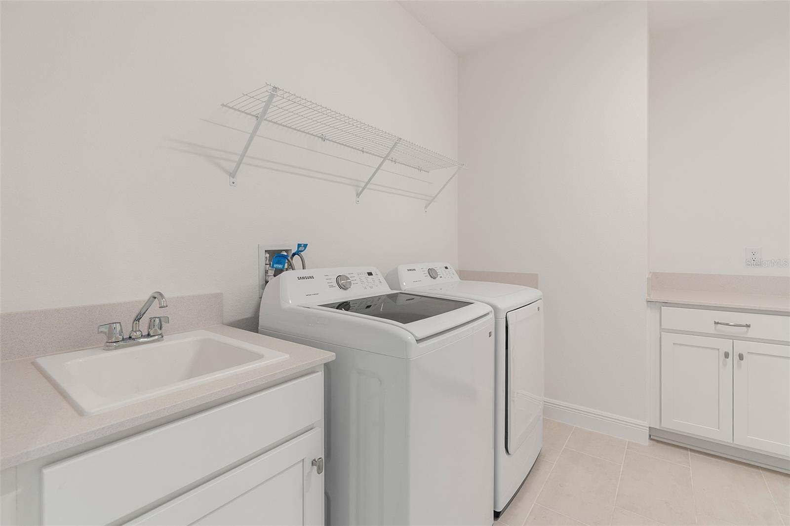 Image 20 of 56 For 3168 Songbird Circle