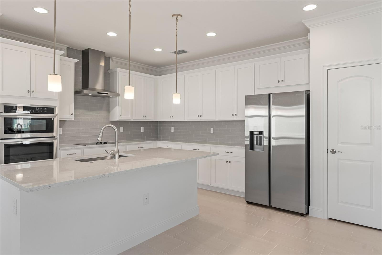 Image 6 of 56 For 3168 Songbird Circle