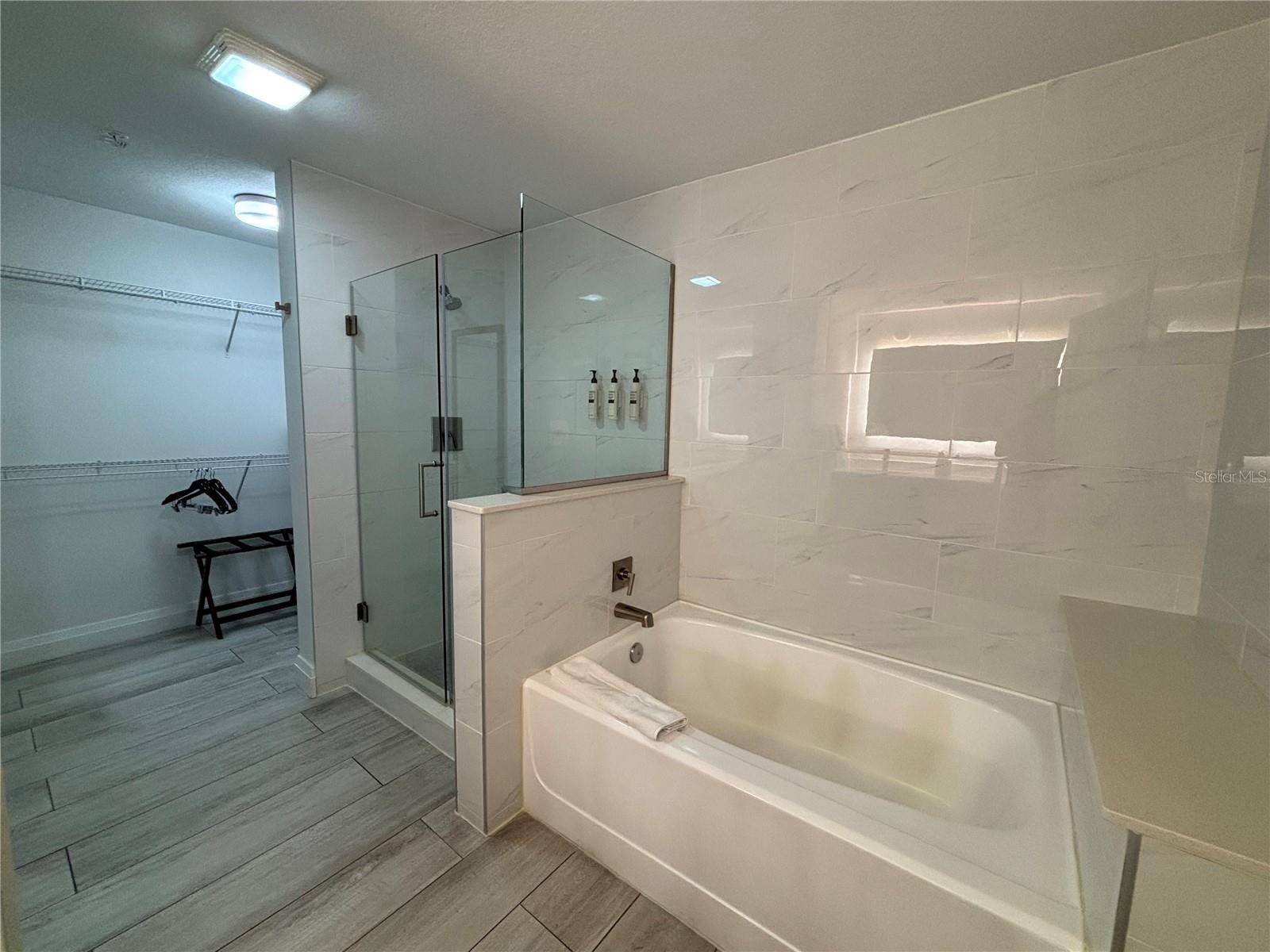 Image 15 of 34 For 14501 Grove Resort Avenue 3304