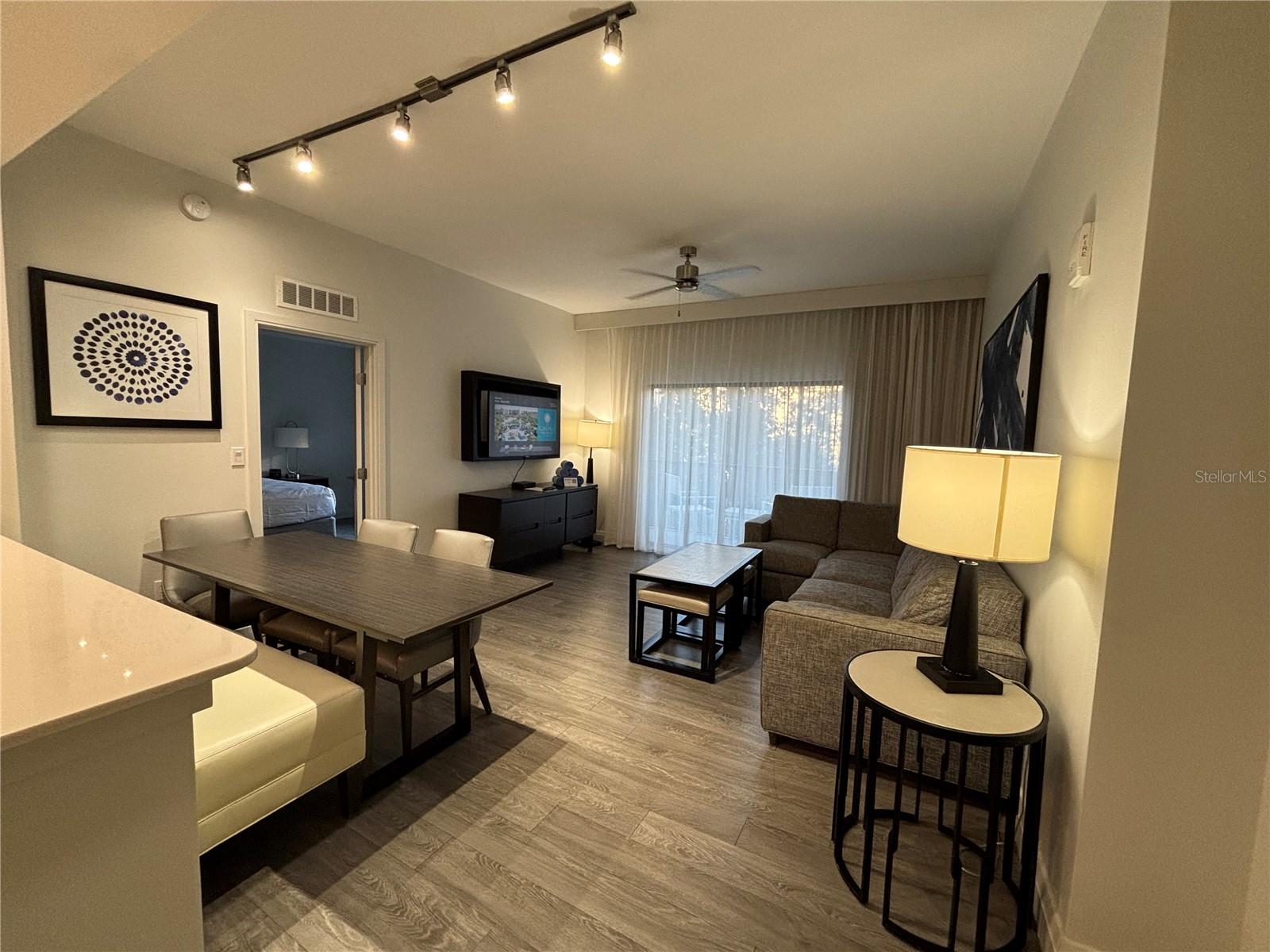 Image 7 of 34 For 14501 Grove Resort Avenue 3304