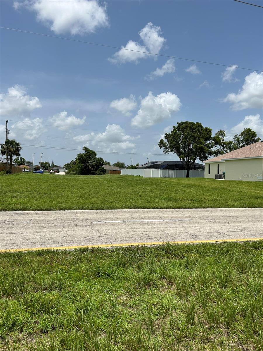 Image 4 of 5 For 2213 Kismet Parkway E