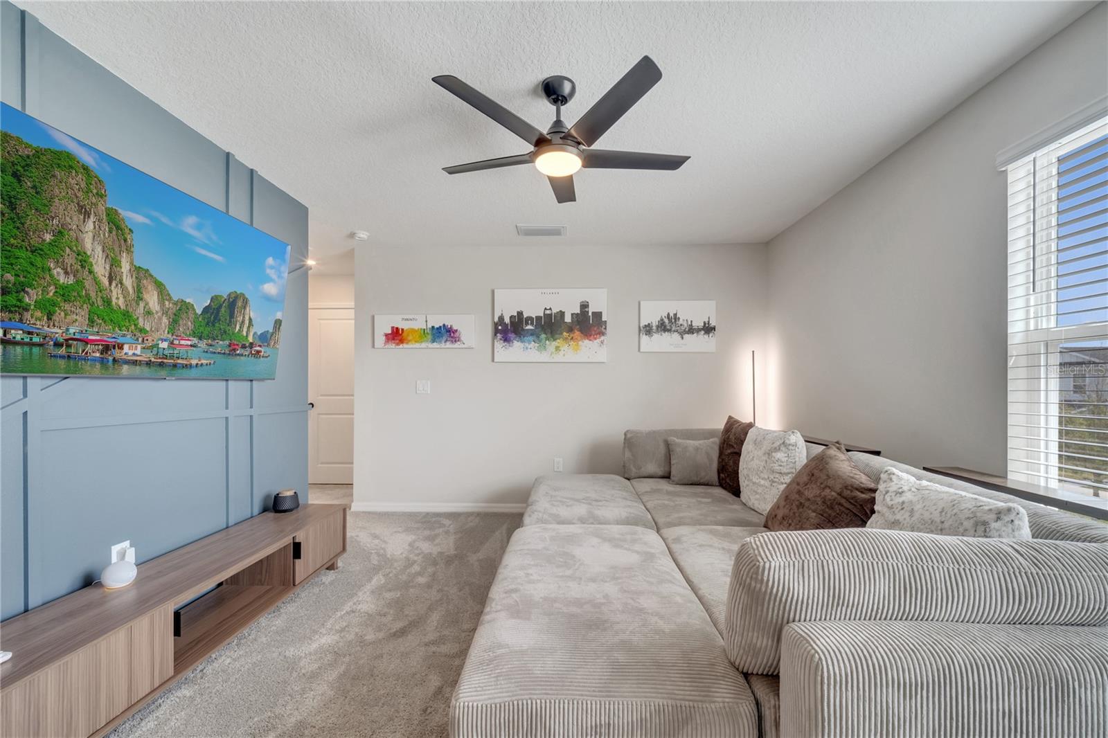 Image 27 of 59 For 10836 Waterwood Alley