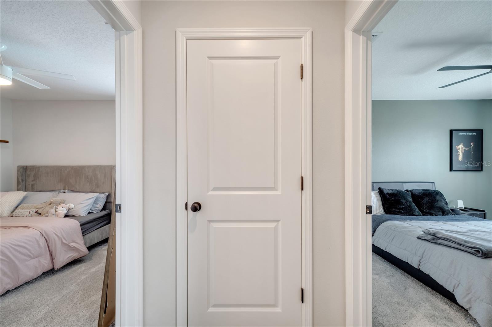 Image 39 of 59 For 10836 Waterwood Alley