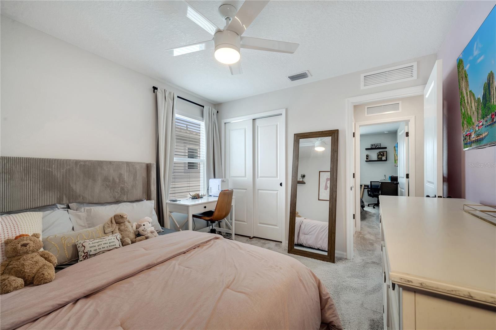 Image 41 of 59 For 10836 Waterwood Alley