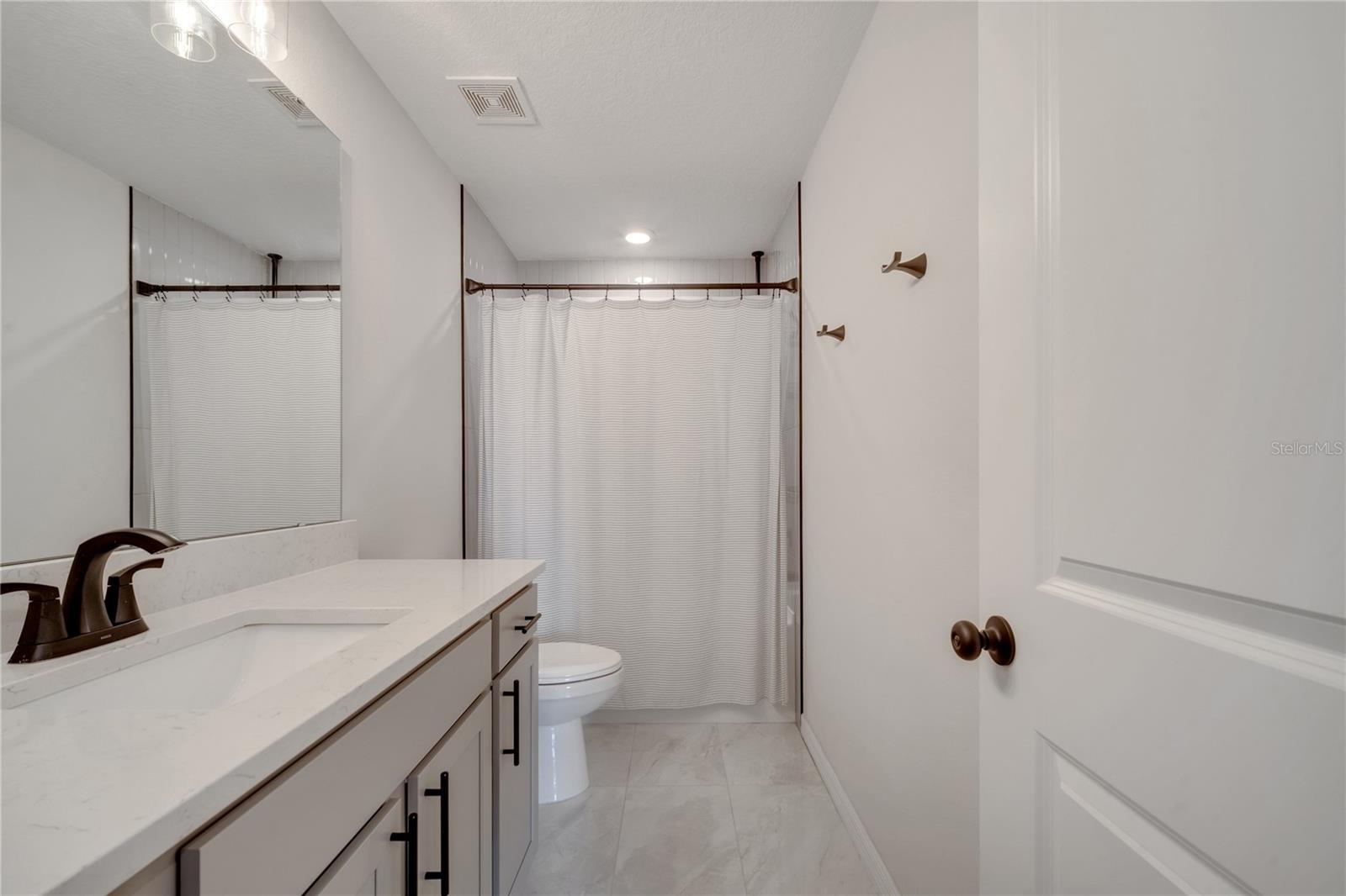 Image 44 of 59 For 10836 Waterwood Alley