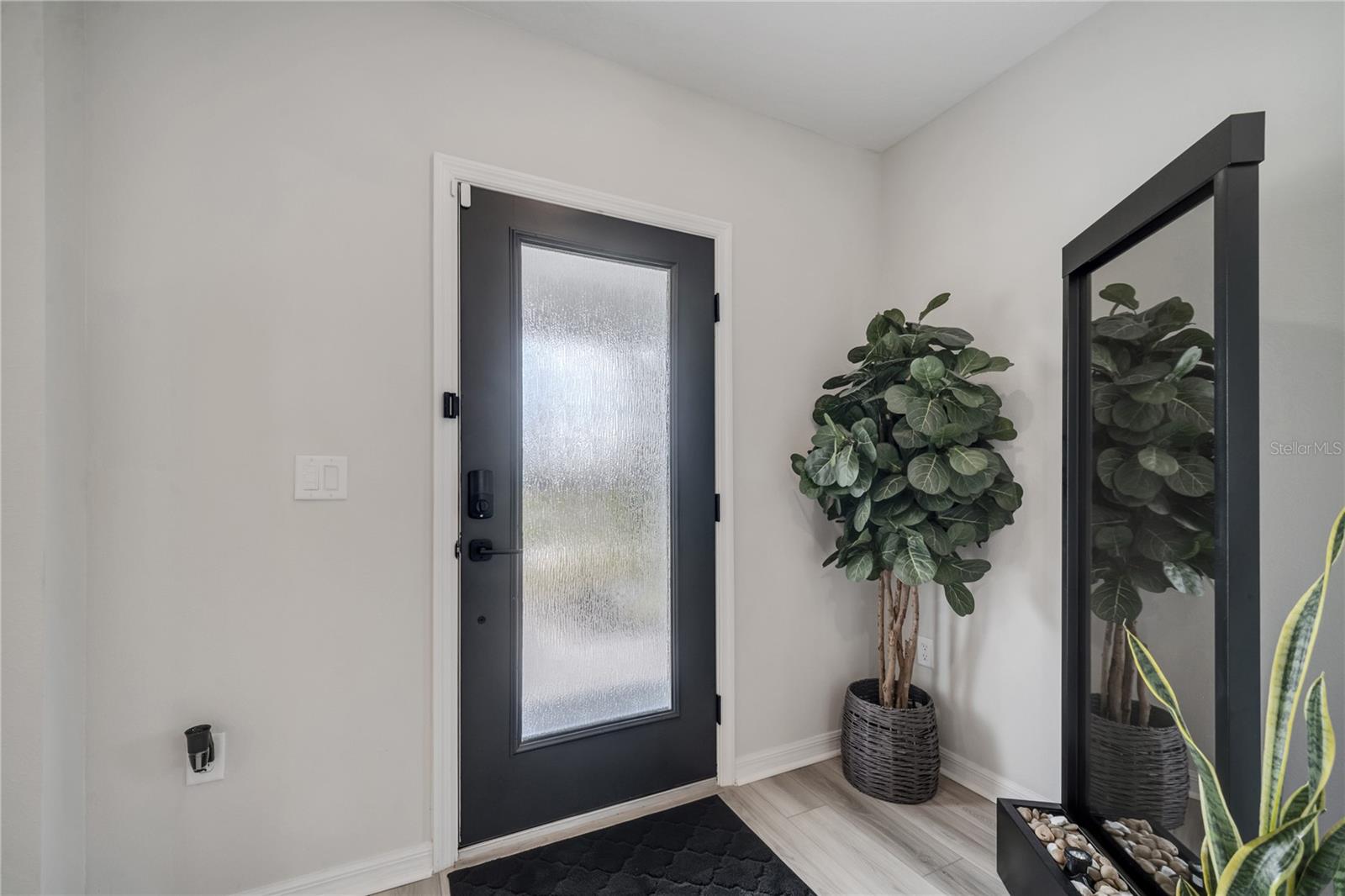 Image 5 of 59 For 10836 Waterwood Alley