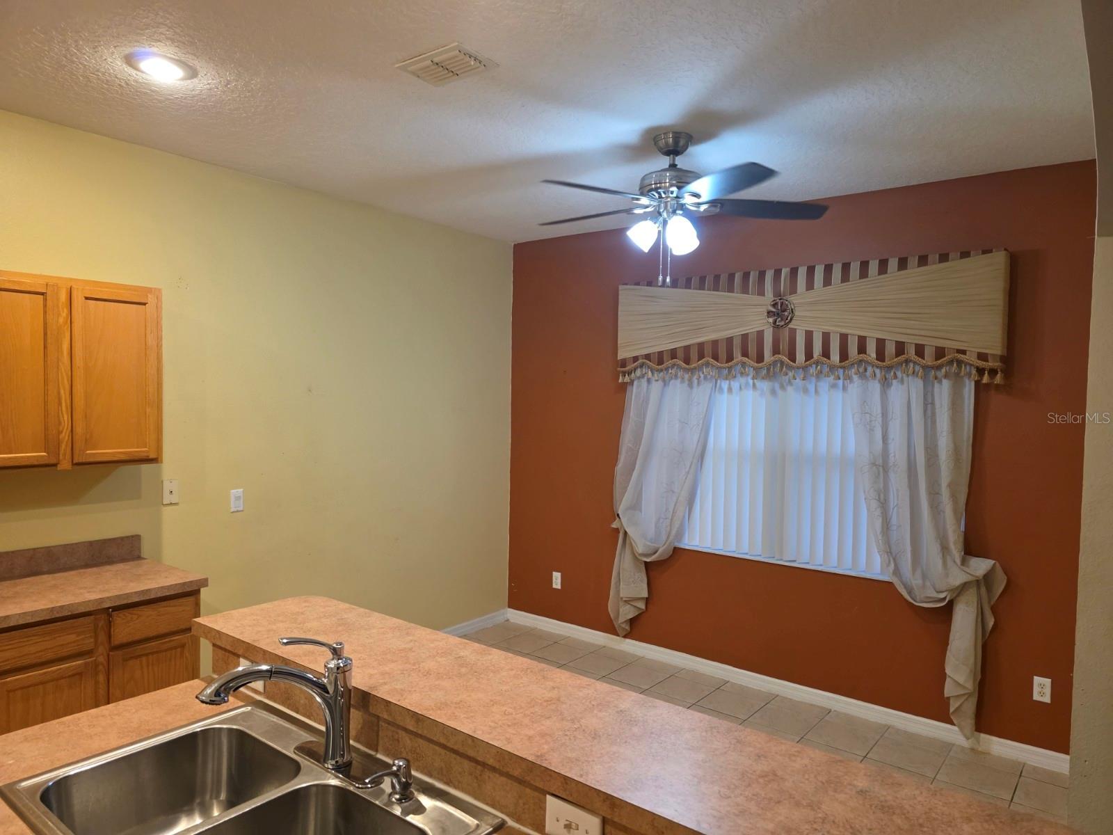 Image 11 of 32 For 2711 Star Grass Circle