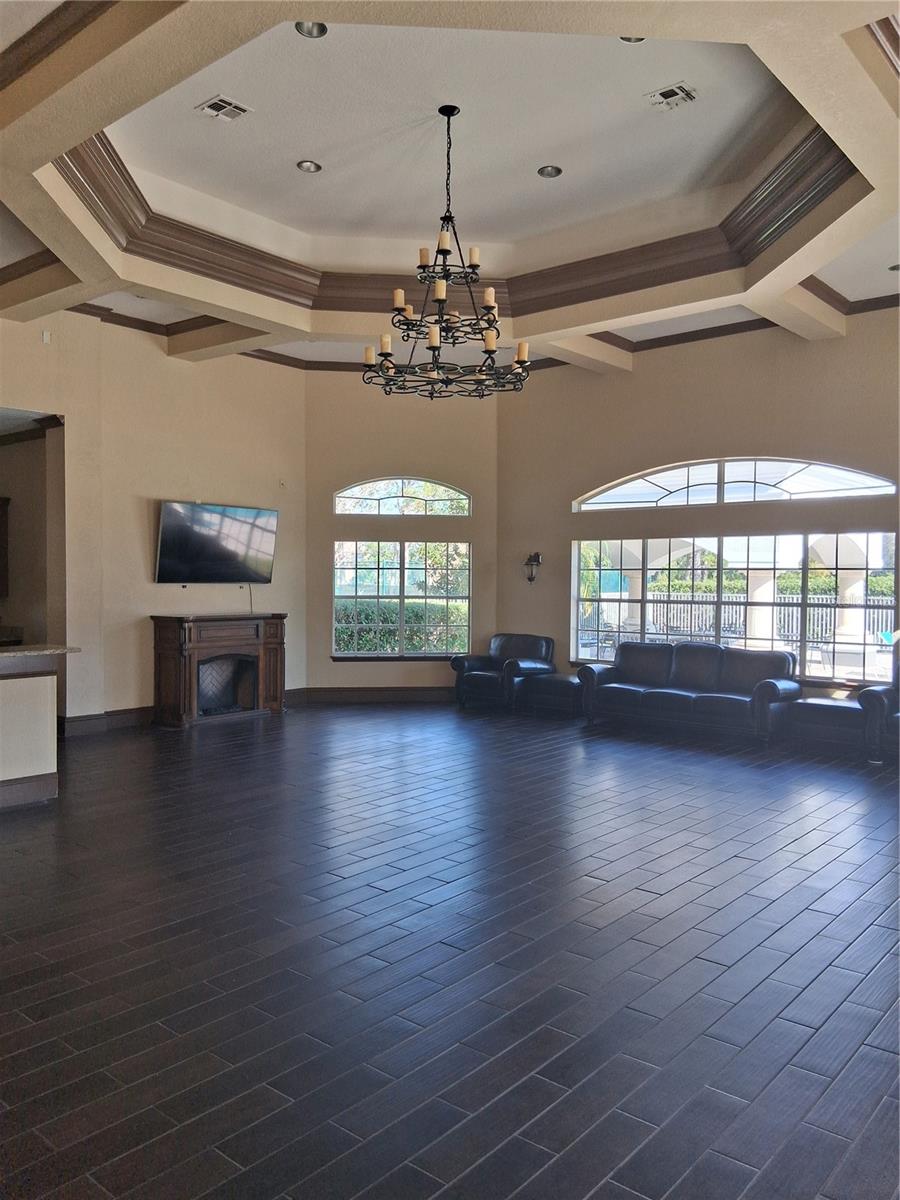 Image 32 of 35 For 13827 Fairway Island Dr.  1213