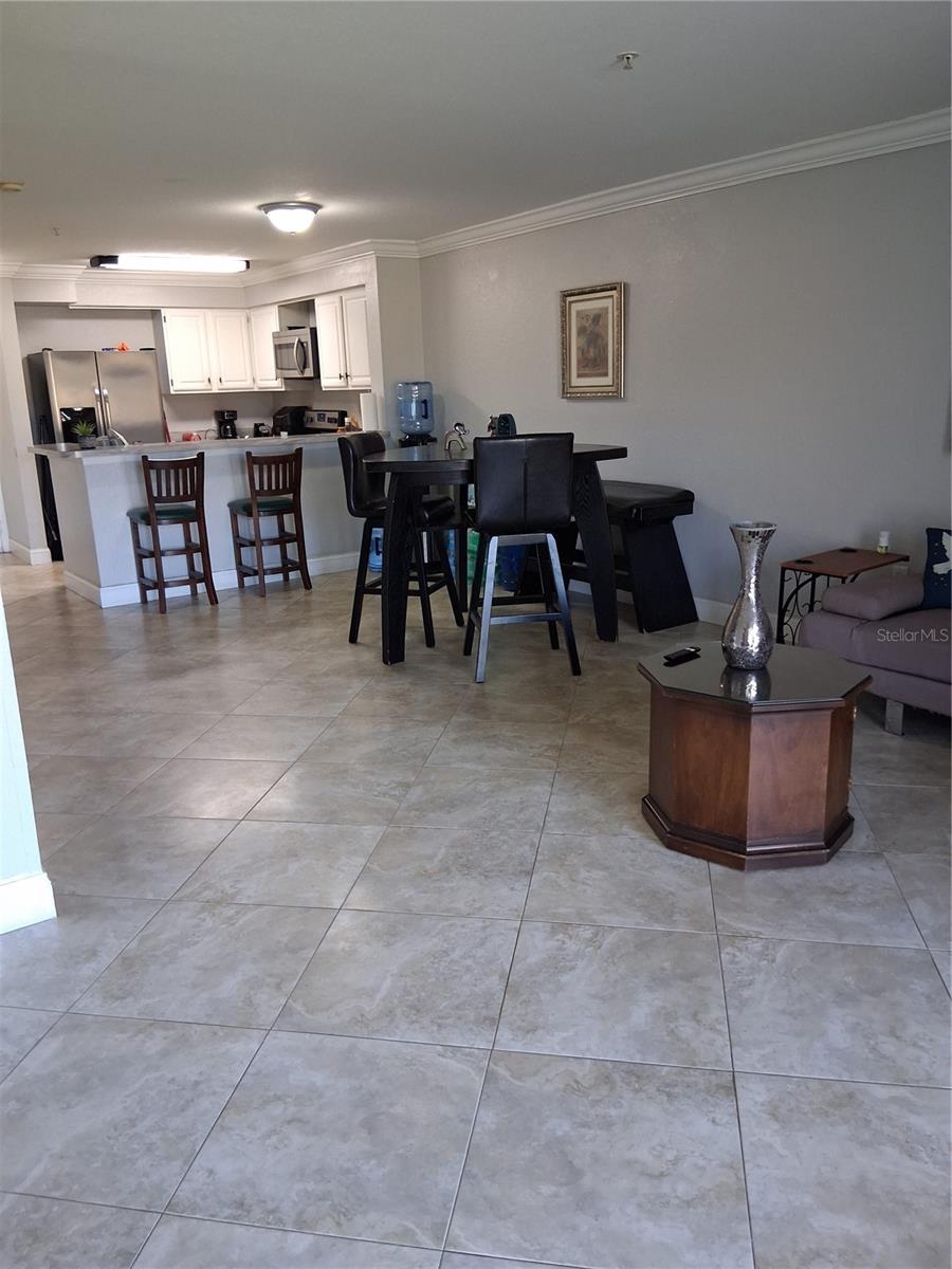 Image 7 of 35 For 13827 Fairway Island Dr.  1213