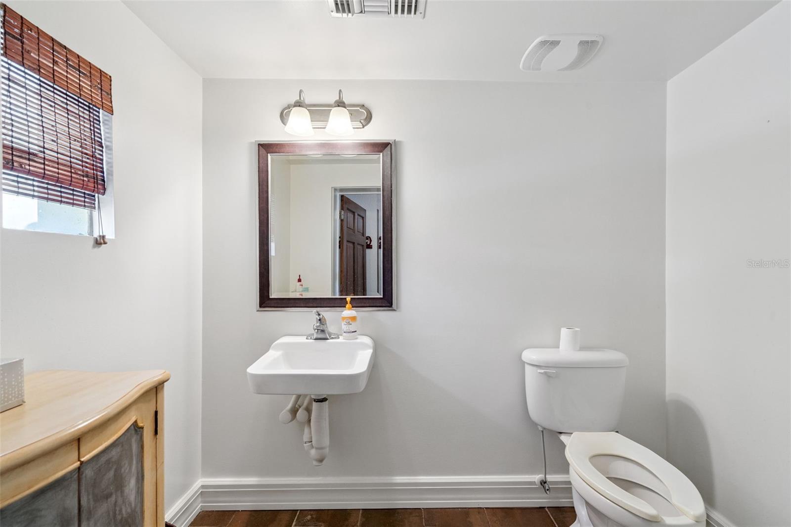 Image 11 of 18 For 6318 Forest City Road