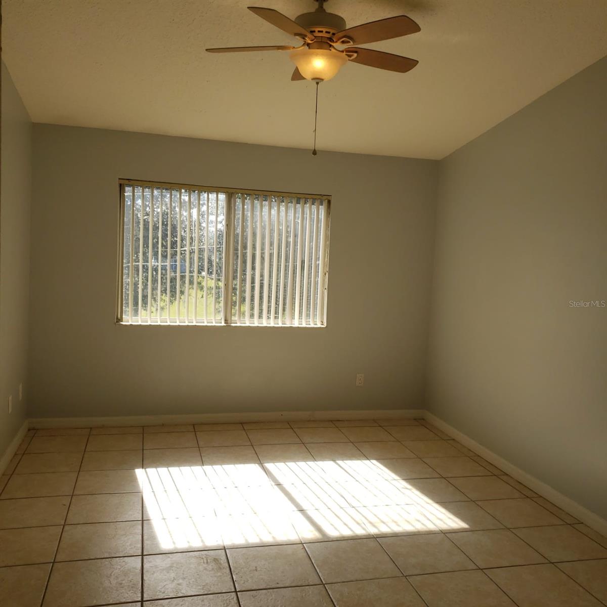 Image 13 of 38 For 720 Caribbean Drive