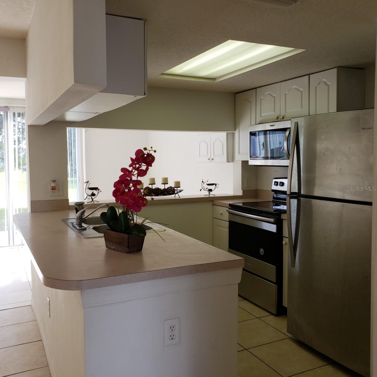 Image 3 of 38 For 720 Caribbean Drive