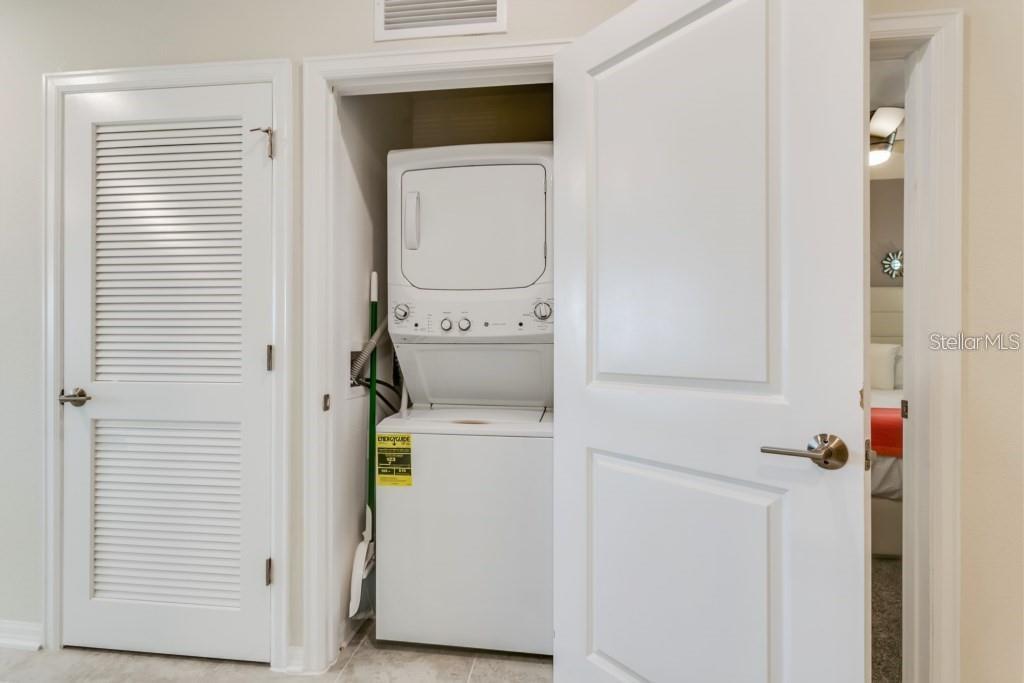 Image 16 of 37 For 3111 Paradox Circle 307