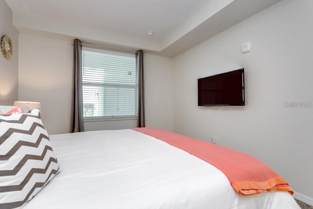 Image 19 of 37 For 3111 Paradox Circle 307