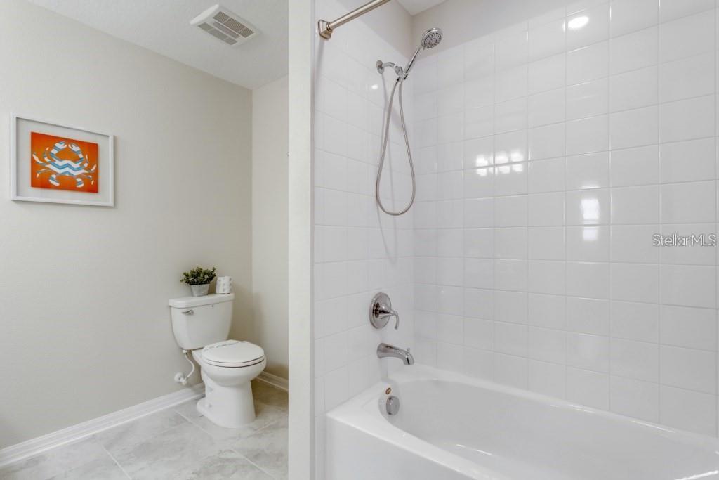 Image 21 of 37 For 3111 Paradox Circle 307