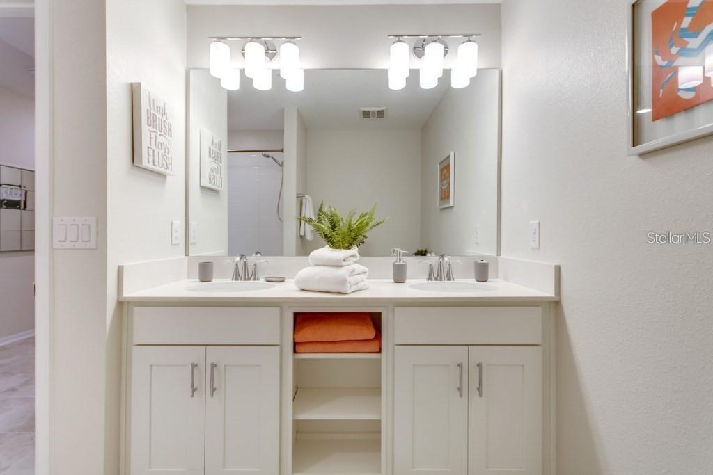 Image 23 of 37 For 3111 Paradox Circle 307