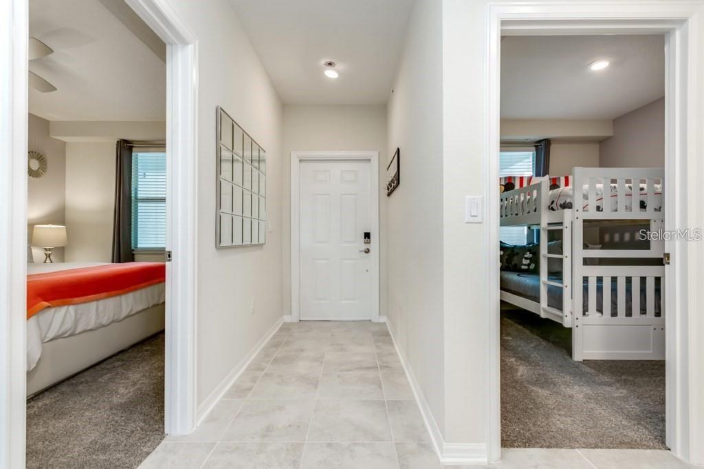 Image 24 of 37 For 3111 Paradox Circle 307