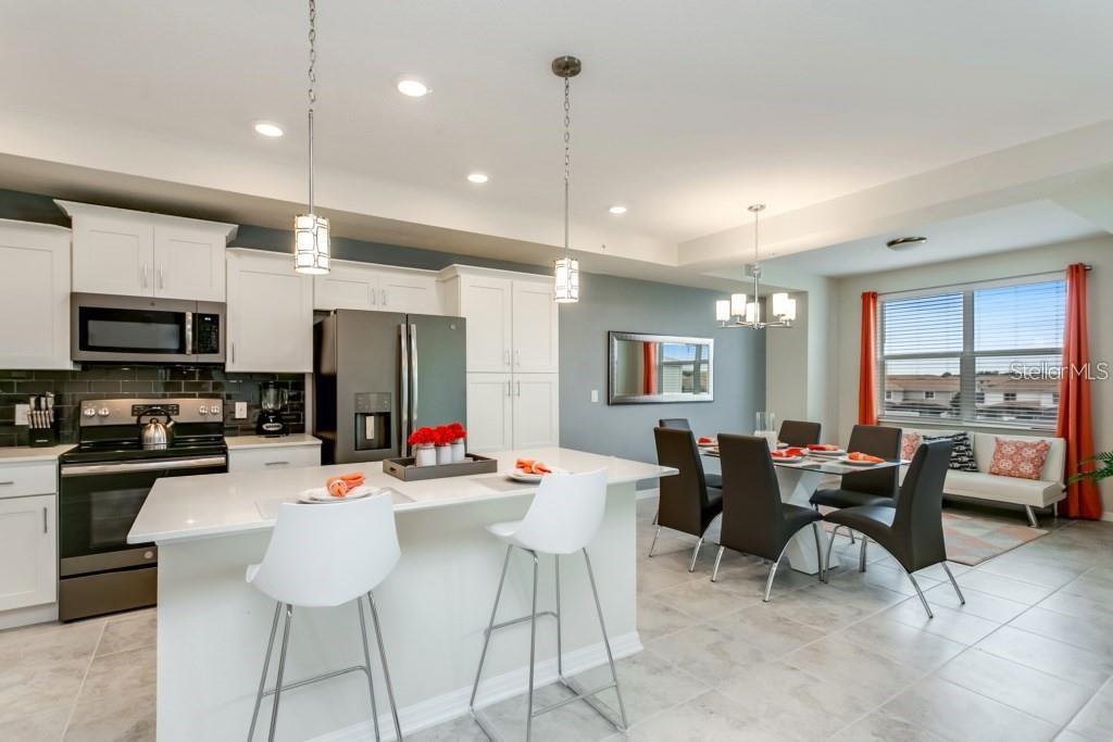 Image 5 of 37 For 3111 Paradox Circle 307