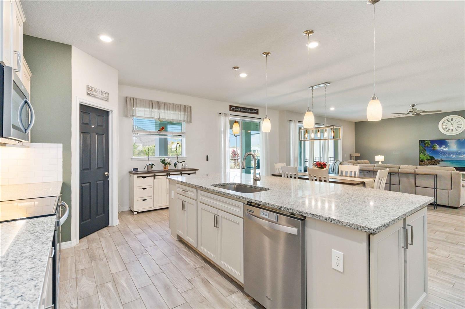 Image 10 of 60 For 2323 Nuthatch St