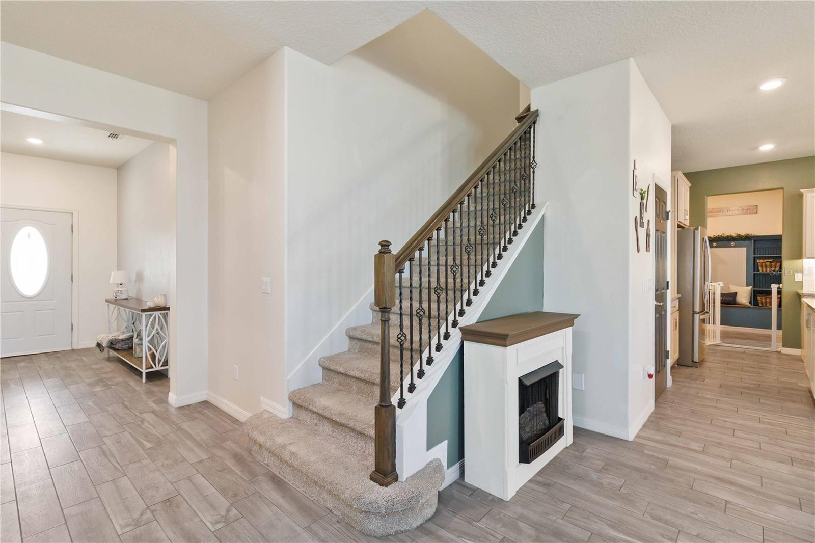 Image 5 of 60 For 2323 Nuthatch St