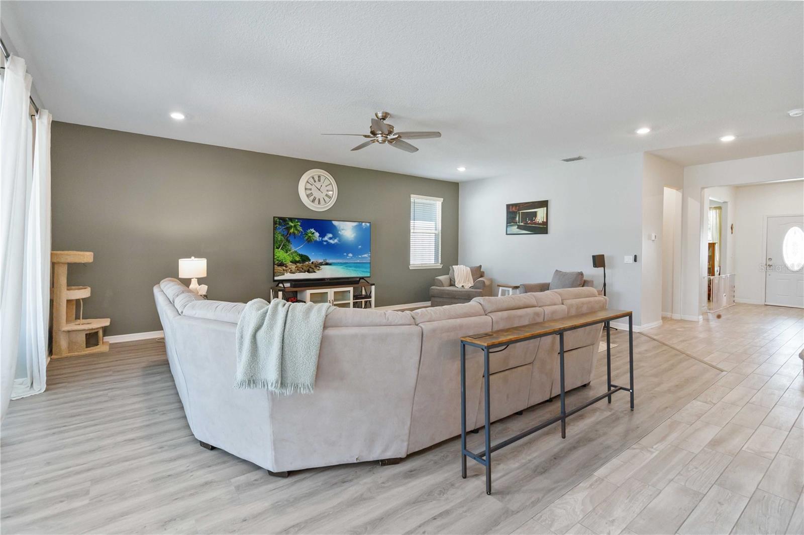 Image 8 of 60 For 2323 Nuthatch St