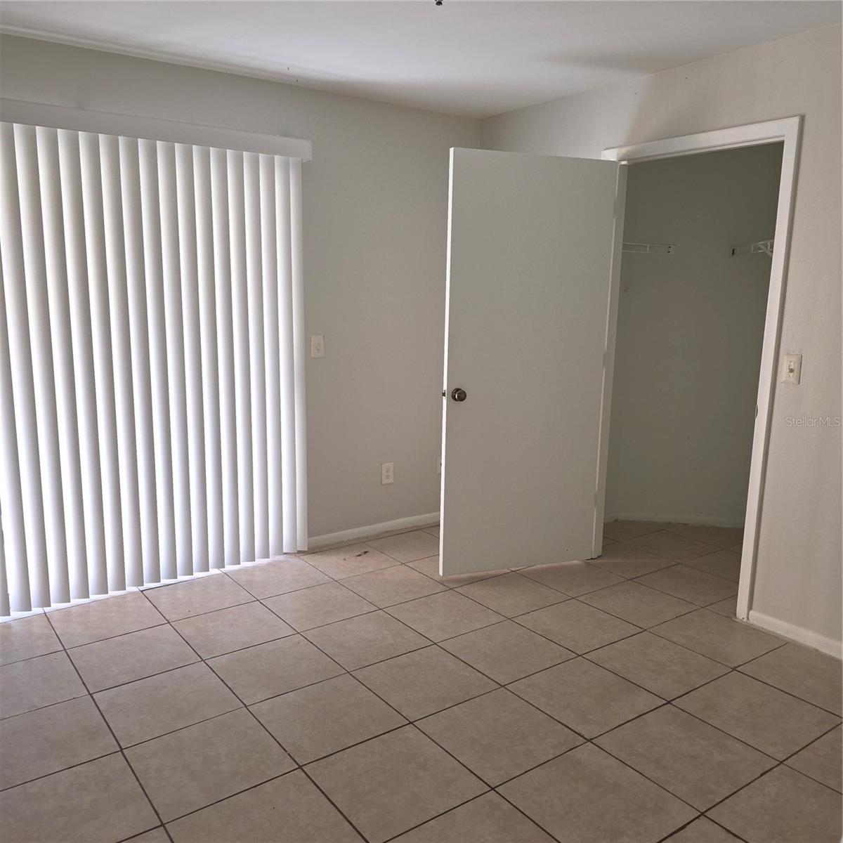 Image 11 of 12 For 490 Pin Oak Place 212